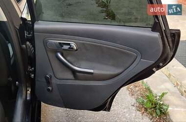 Седан SEAT Cordoba 2007 в 