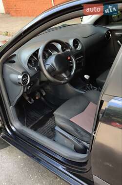 Седан SEAT Cordoba 2007 в 