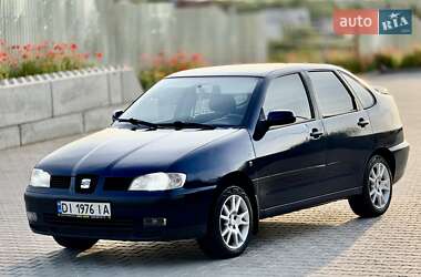 Седан SEAT Cordoba 2001 в 