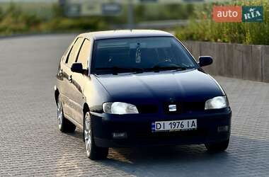 Седан SEAT Cordoba 2001 в 
