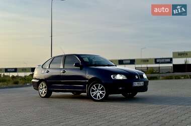 Седан SEAT Cordoba 2001 в 