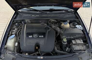 Седан SEAT Cordoba 2001 в 