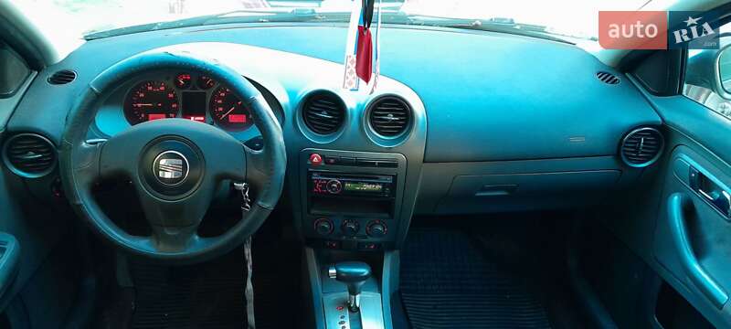 Седан SEAT Cordoba 2007 в Киеве
