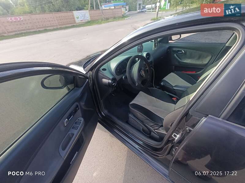 Седан SEAT Cordoba 2006 в Броварах