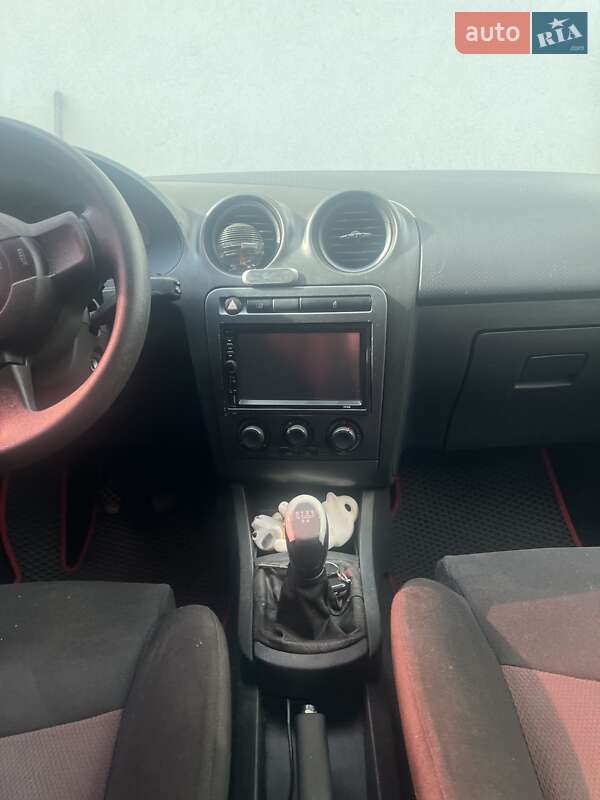 Седан SEAT Cordoba 2007 в Житомире