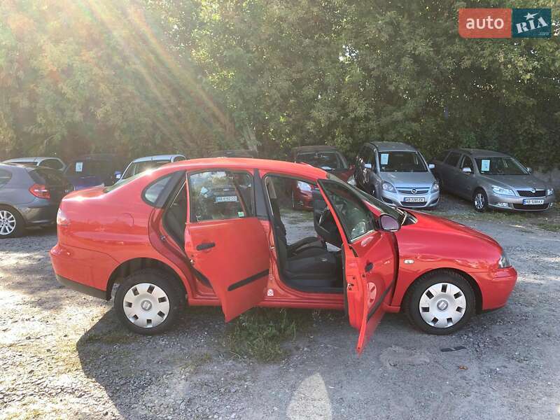 Седан SEAT Cordoba 2005 в Виннице
