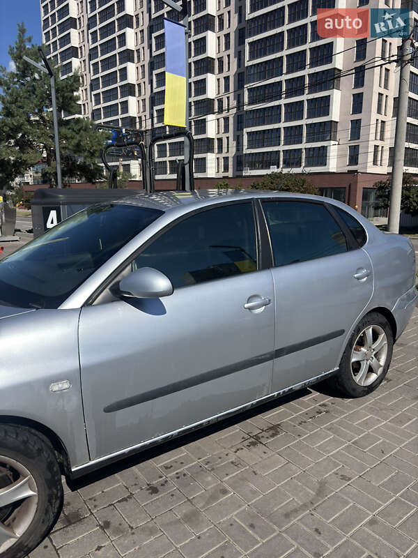 Седан SEAT Cordoba 2008 в Харькове