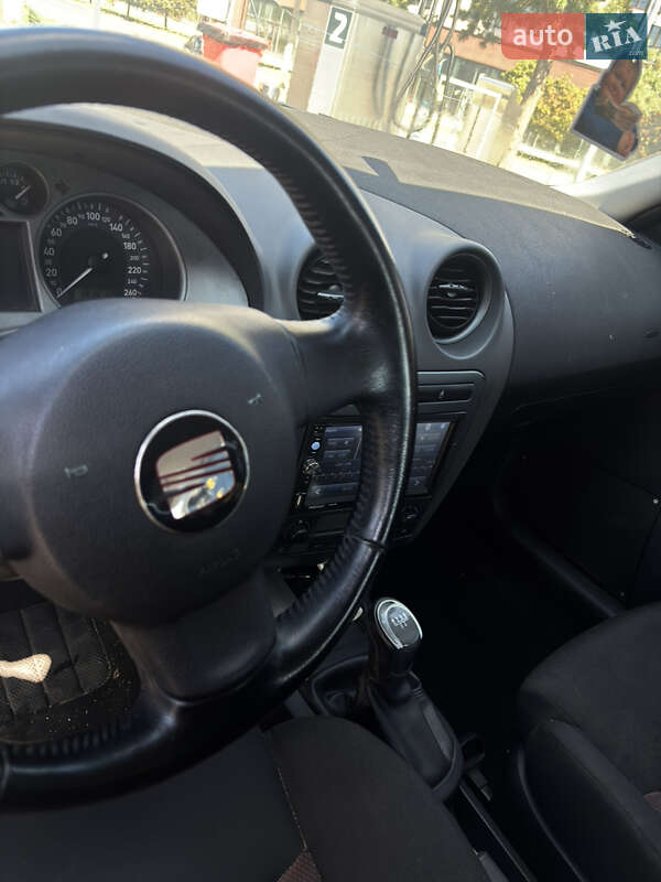 Седан SEAT Cordoba 2008 в Харькове