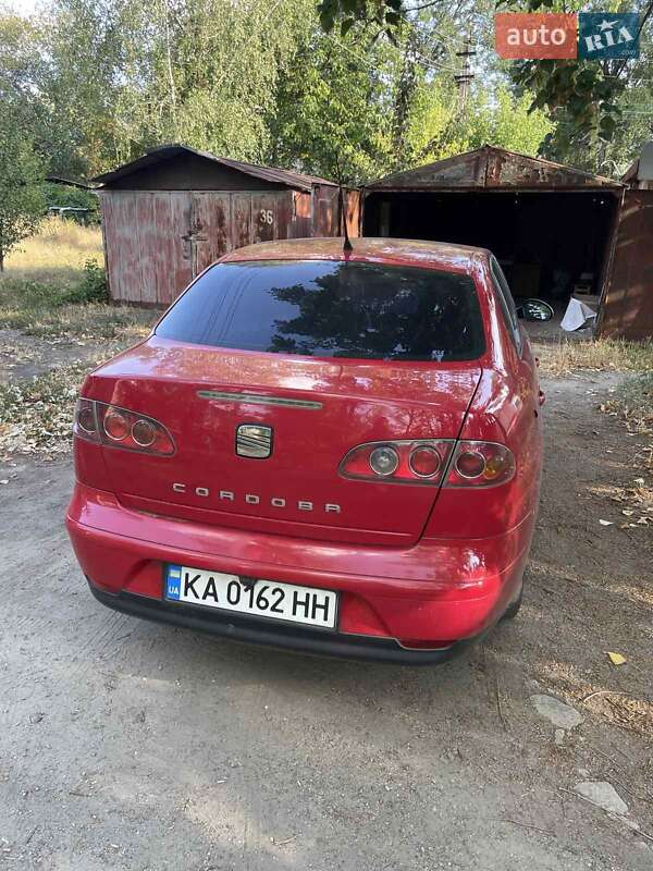 Седан SEAT Cordoba 2006 в Жовтих Водах
