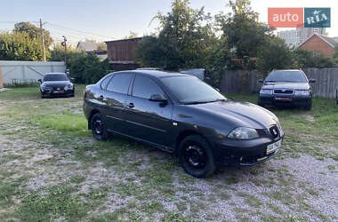 Седан SEAT Cordoba 2008 в Киеве