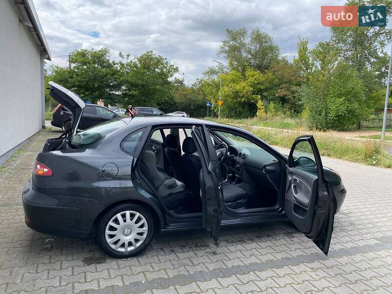 Седан SEAT Cordoba 2009 в Львове фото 6 Седан SEAT Cordoba 2009 в Львове