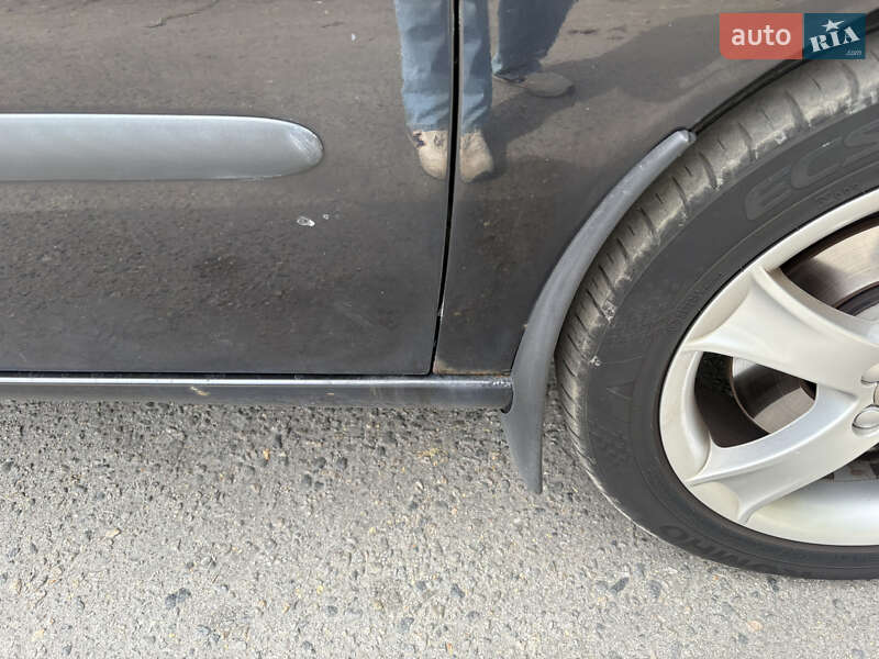 Седан SEAT Cordoba 2008 в Днепре