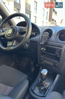 Седан SEAT Cordoba 2008 в 