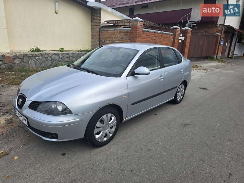 Седан SEAT Cordoba 2008 в Полтаве