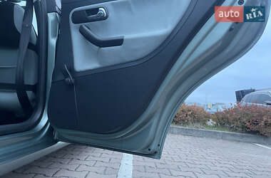 Седан SEAT Cordoba 2003 в 