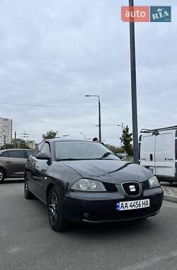 Седан SEAT Cordoba 2008 в Киеве