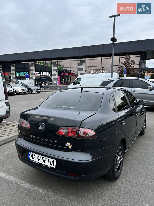 Седан SEAT Cordoba 2008 в Киеве