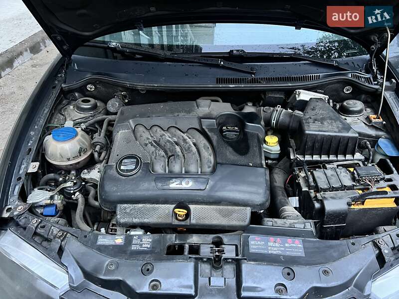 Седан SEAT Cordoba 2008 в Киеве