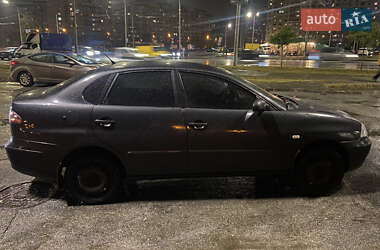 Седан SEAT Cordoba 2008 в 