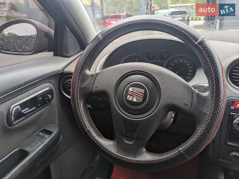 Седан SEAT Cordoba 2007 в Вінниці