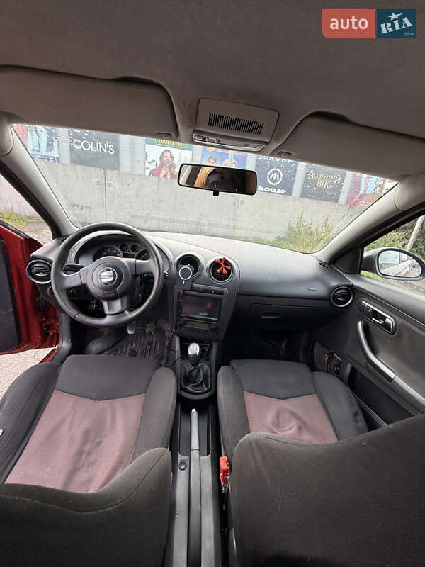 Седан SEAT Cordoba 2008 в Полтаве