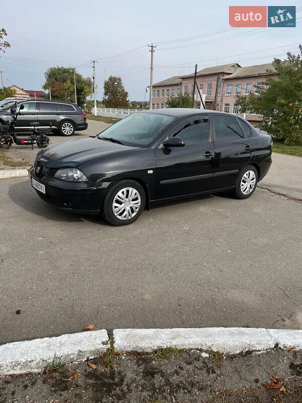 Седан SEAT Cordoba 2006 в Умани