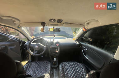 Седан SEAT Cordoba 2006 в 