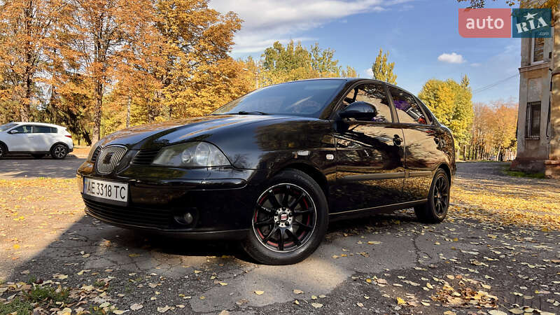 Седан SEAT Cordoba 2008 в Кривому Розі