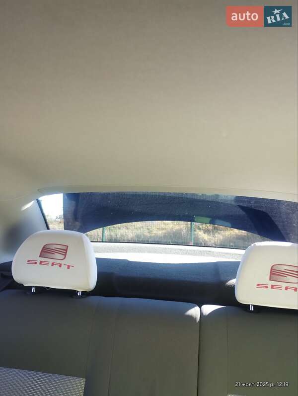 Седан SEAT Cordoba 2004 в Дрогобыче