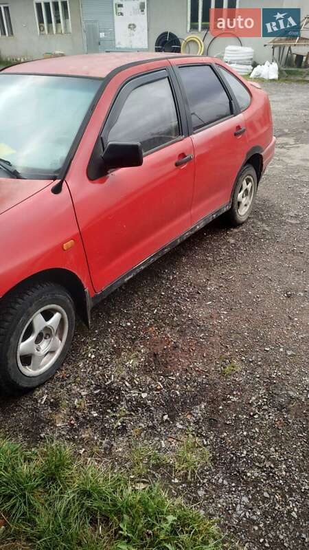 Седан SEAT Cordoba 1996 в Сваляві