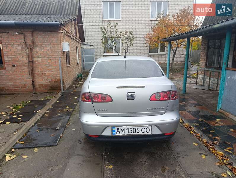 Седан SEAT Cordoba 2004 в Бердичеві