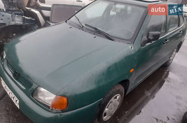 Седан SEAT Cordoba 1999 в Житомире