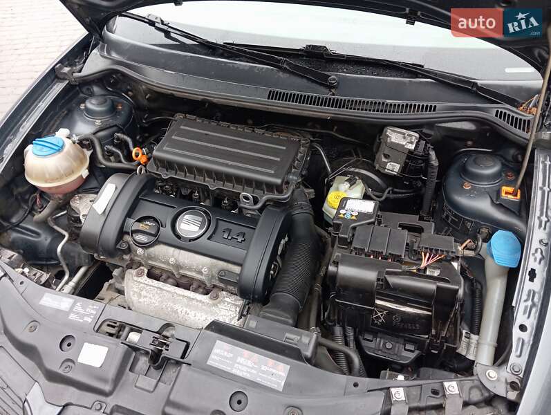 Седан SEAT Cordoba 2006 в Хмельницком