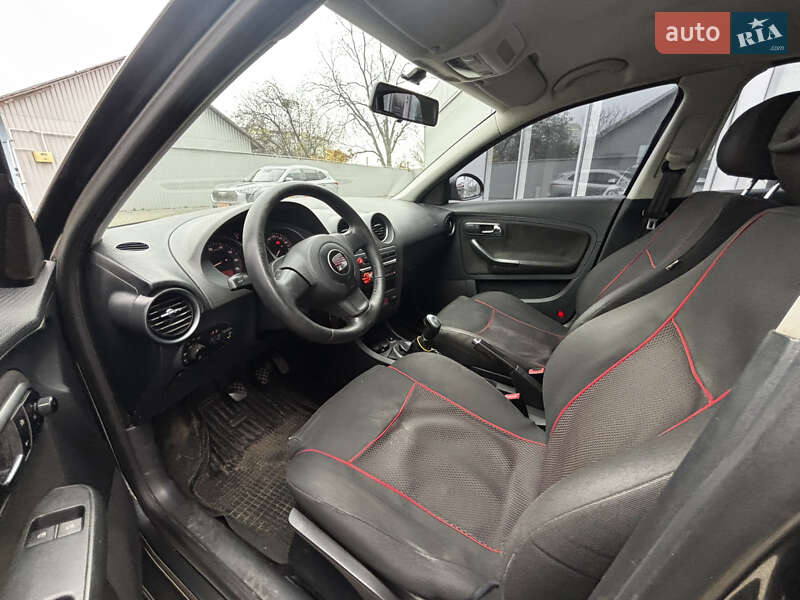 Седан SEAT Cordoba 2009 в Полтаві