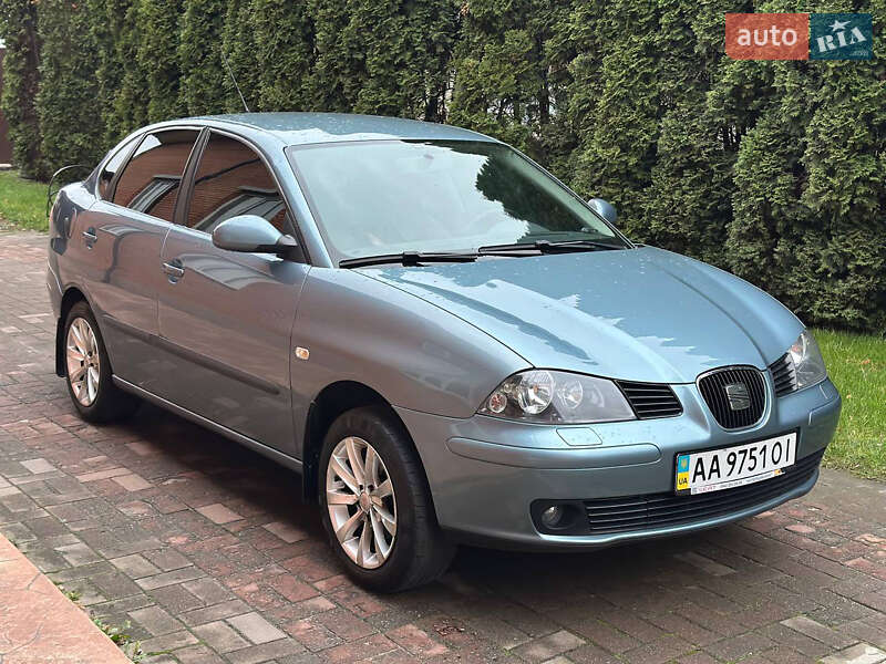 Седан SEAT Cordoba 2007 в Києві