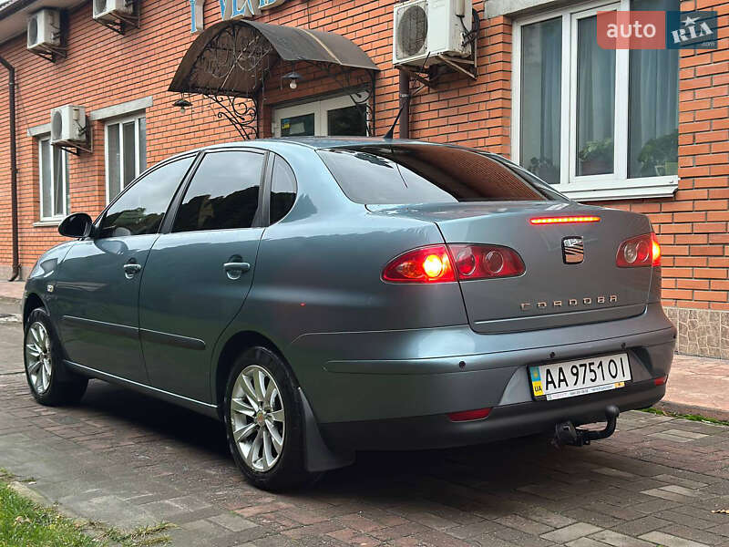 Седан SEAT Cordoba 2007 в Києві