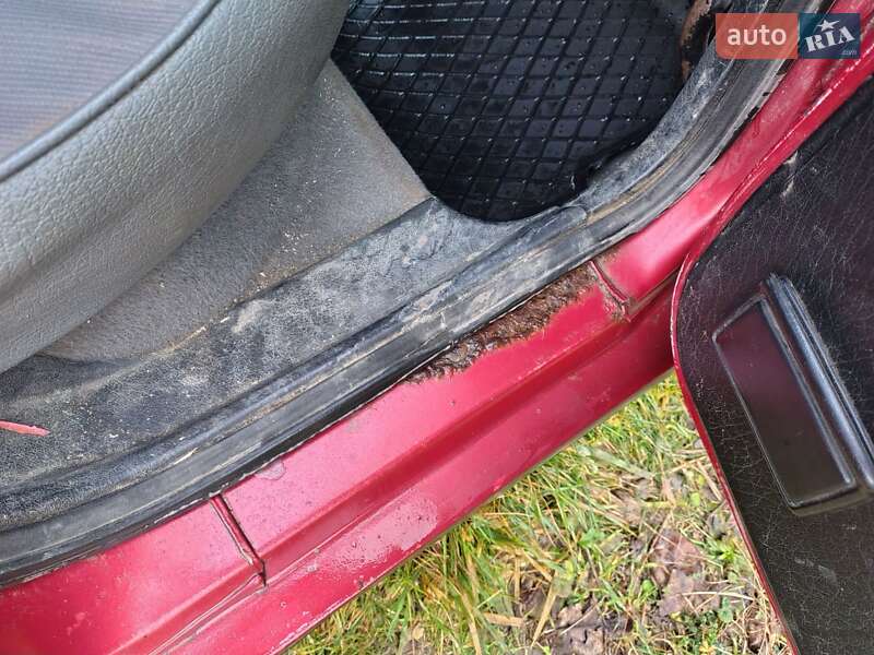 Седан SEAT Cordoba 1999 в Самборі