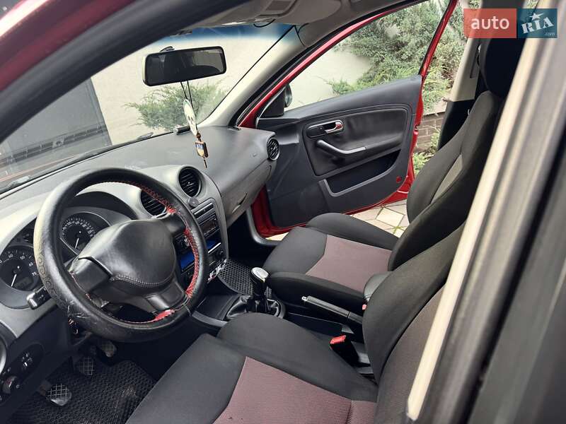 Седан SEAT Cordoba 2008 в Києві