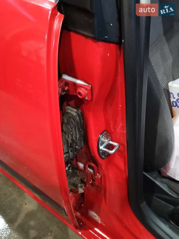 Седан SEAT Cordoba 2005 в Киеве