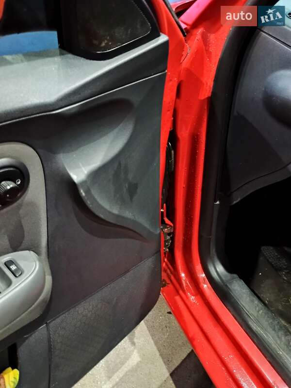 Седан SEAT Cordoba 2005 в Киеве