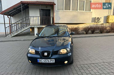 Седан SEAT Cordoba 2007 в Львове