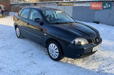 Седан SEAT Cordoba 2008 в Киеве