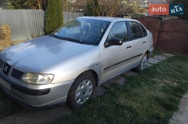Седан SEAT Cordoba 2000 в Ужгороде