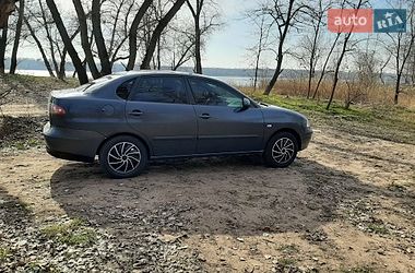 Седан SEAT Cordoba 2008 в Запоріжжі