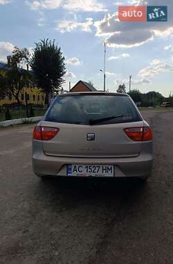 Универсал SEAT Exeo ST 2011 в 