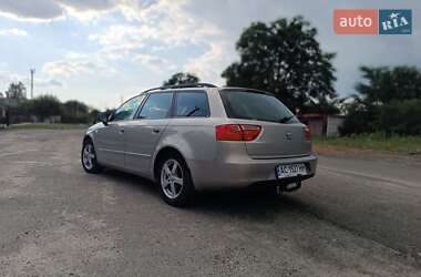 Универсал SEAT Exeo ST 2011 в 