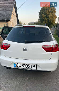 Универсал SEAT Exeo ST 2010 в 
