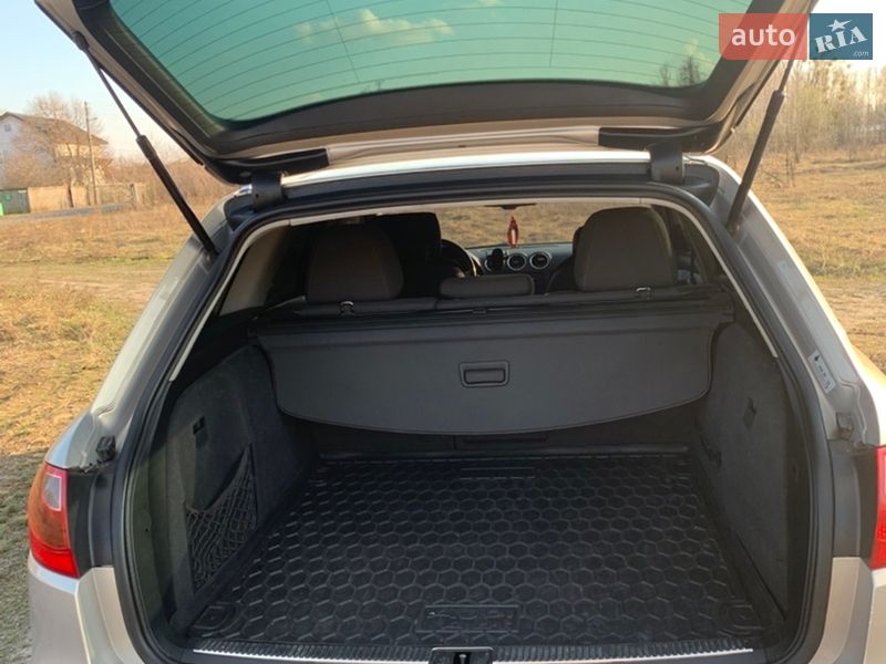 Универсал SEAT Exeo ST 2011 в Киеве