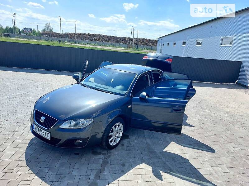 Седан SEAT Exeo 2010 в Ивано-Франковске