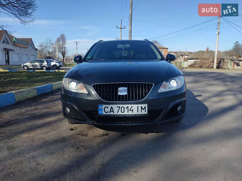 Седан SEAT Exeo 2011 в Умани